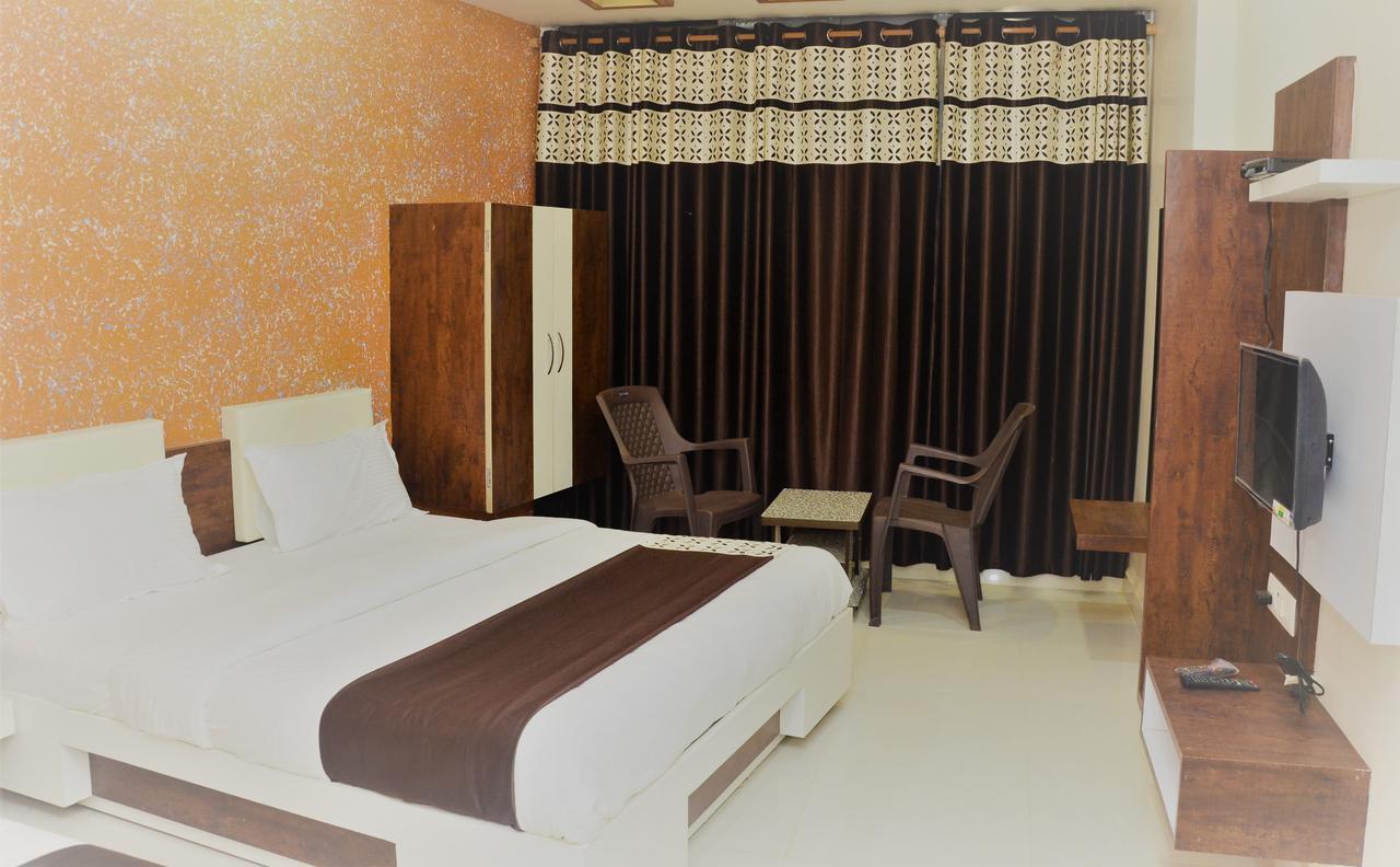 Hotel Bansidhar Somnāth Eksteriør bilde